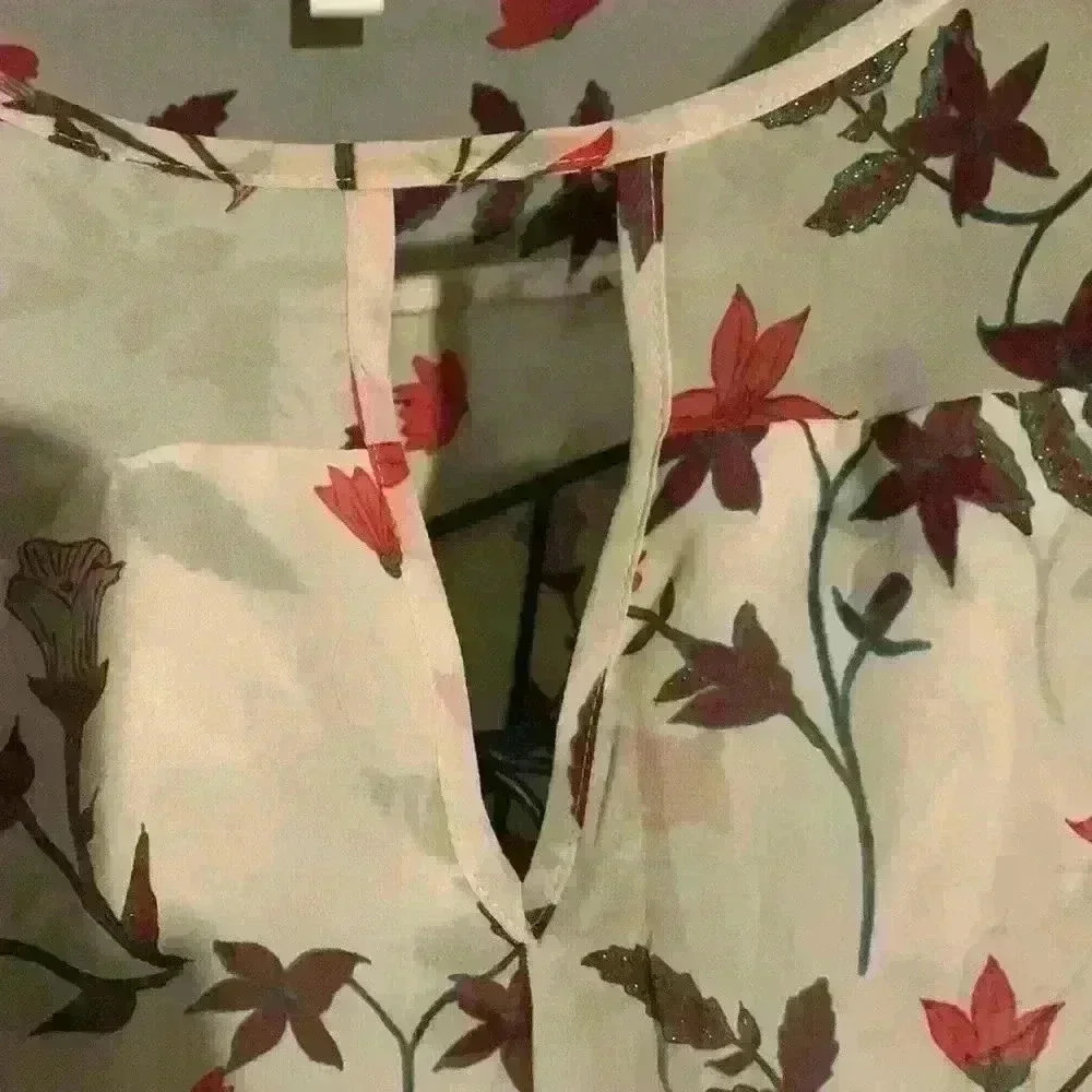 Lauren Conrad blouse size small - Picture 5 of 6